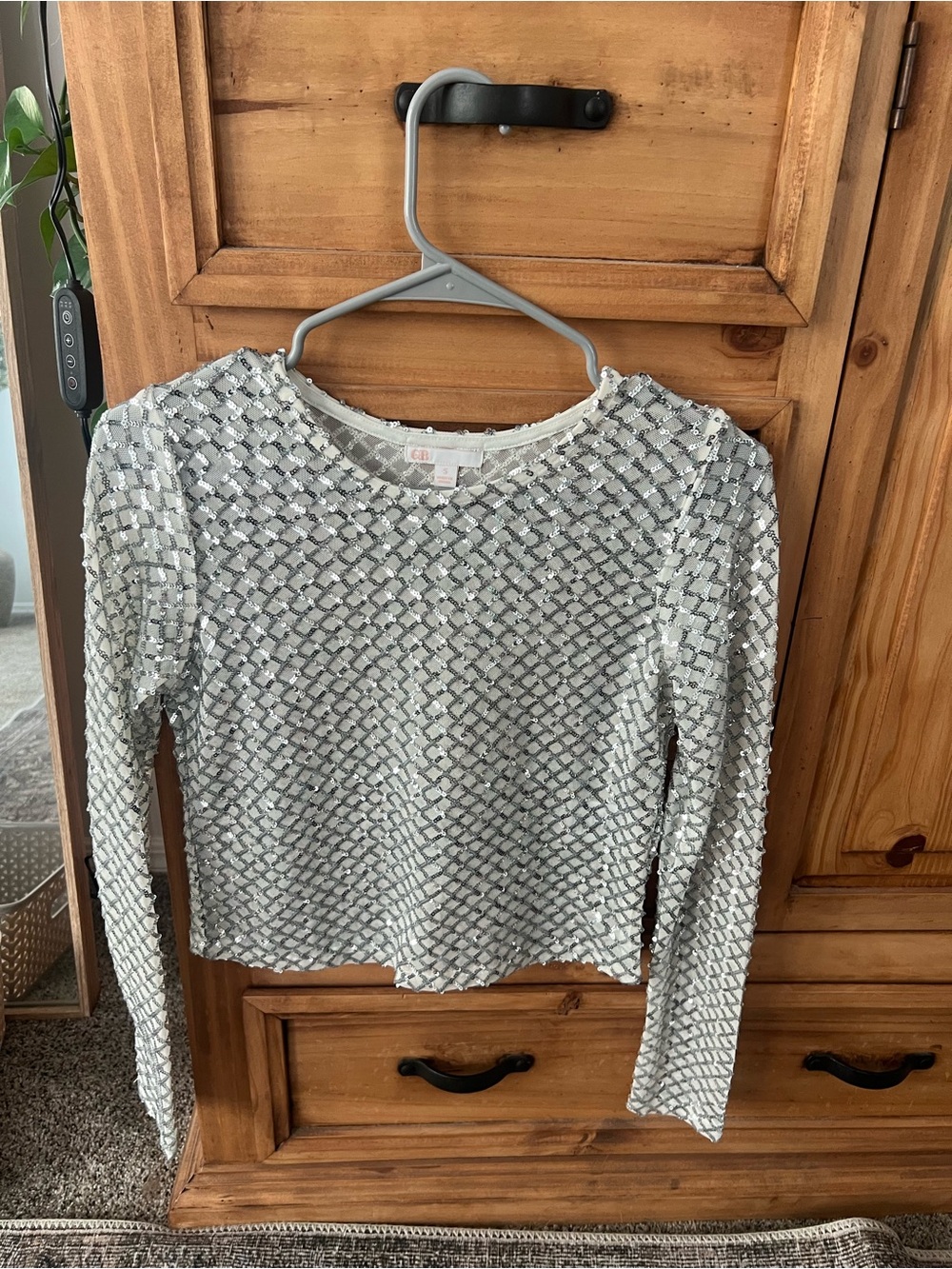 Gianna Bini Silver Sequin Long Sleeve Crop Top